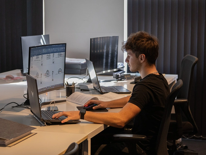 Arbeitsplatz im Architekturbuero